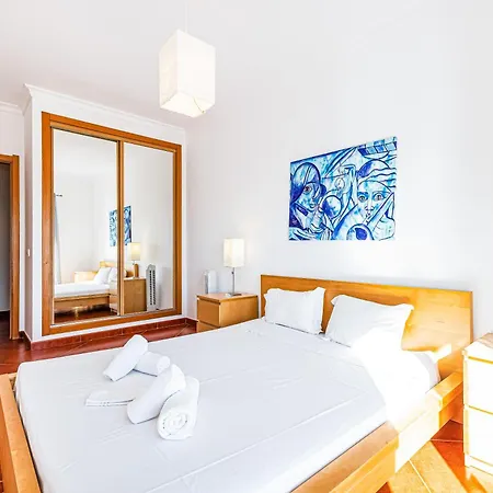 Shinning Waves شقة *